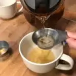 Zistrose Tee in einer Kanne