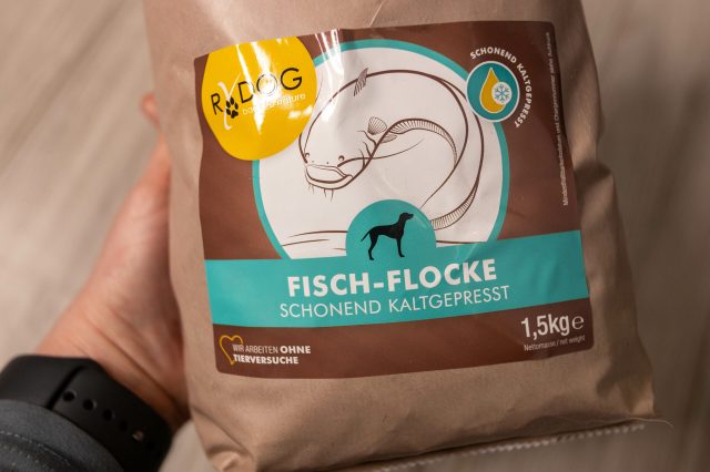 RyDog Fisch-Flocke Wels
